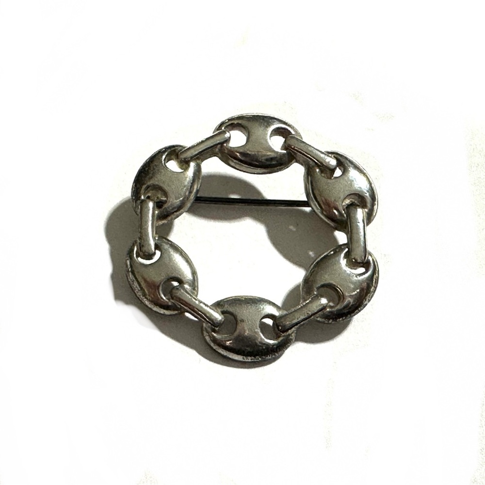 Anchor Mariners Link Silver Tone Round Brooch Pin Open Center Minimalist